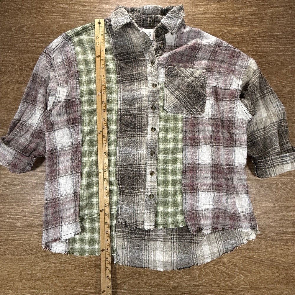 BDG Urban Outfitters Patchwork Plaid Flannel Shirt Womens S Raw Hem NWT Grunge - Picture 12 of 13